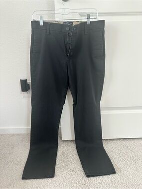 Dockers Men's Black Bootcut Chino Jeans